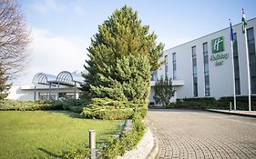 Holiday Inn Budapest-Budaörs, an IHG Hotel Exterior photo